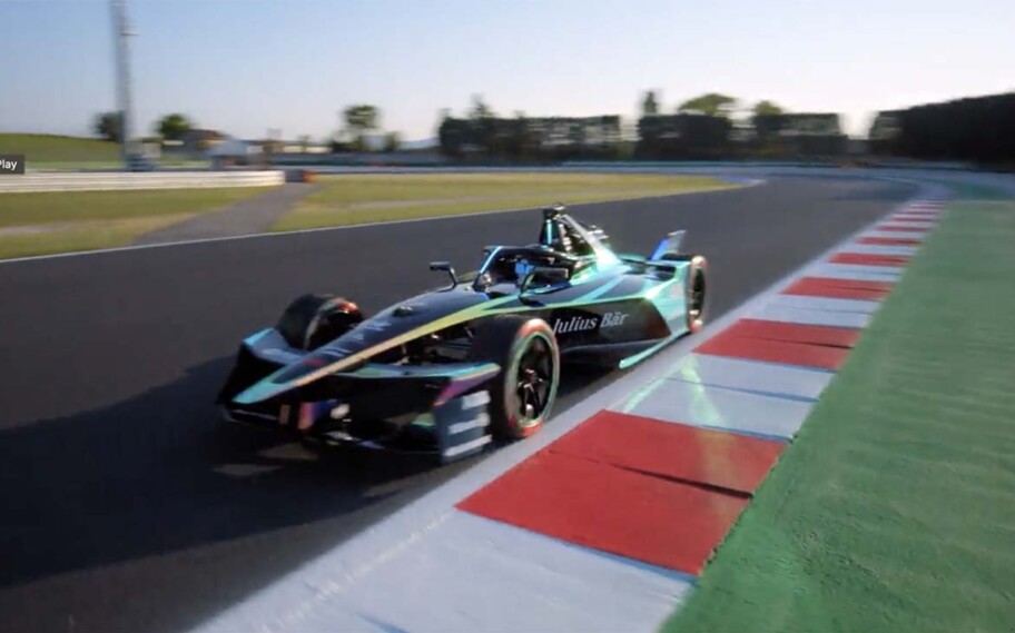 La Fórmula E y la FIA revelan el nuevo coche de carreras GEN3 EVO