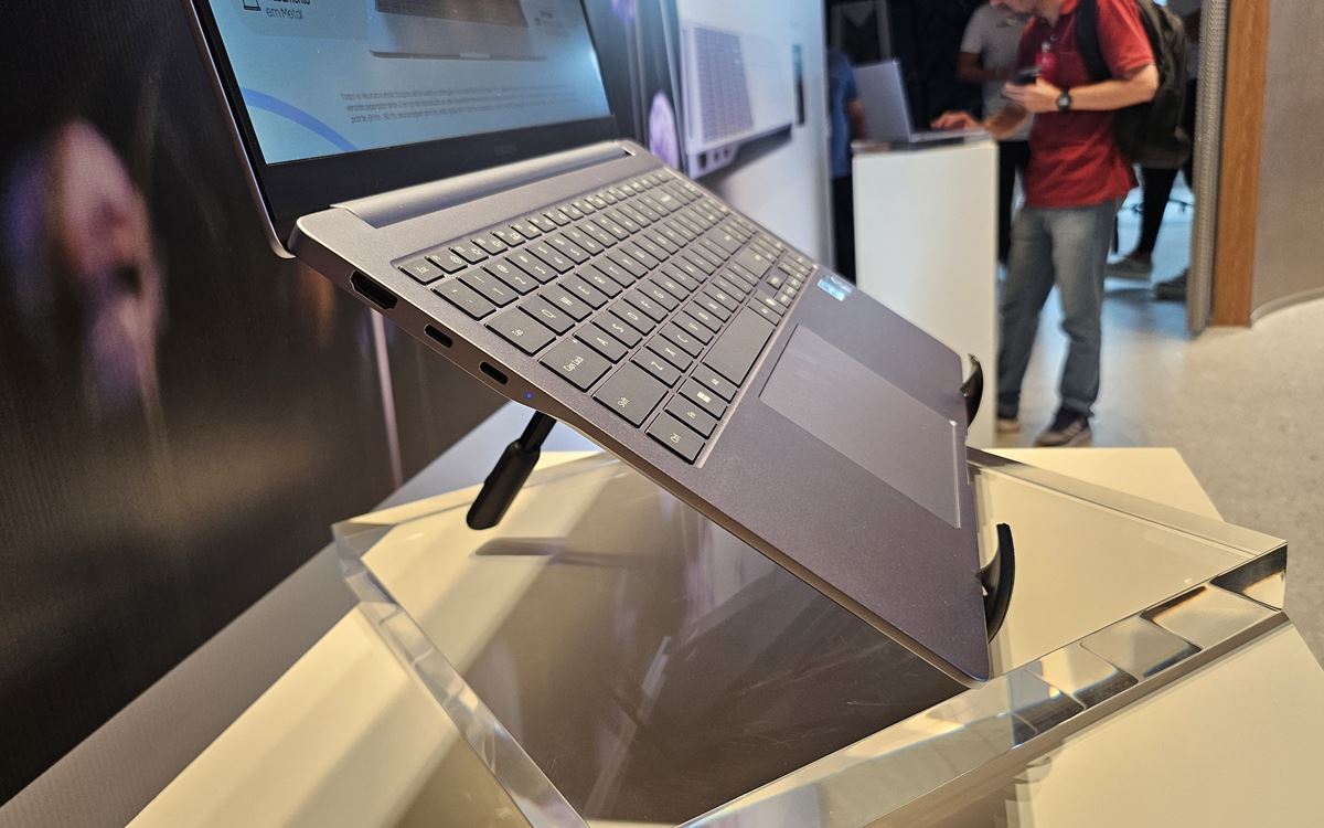 Samsung Libro 4 Borde
