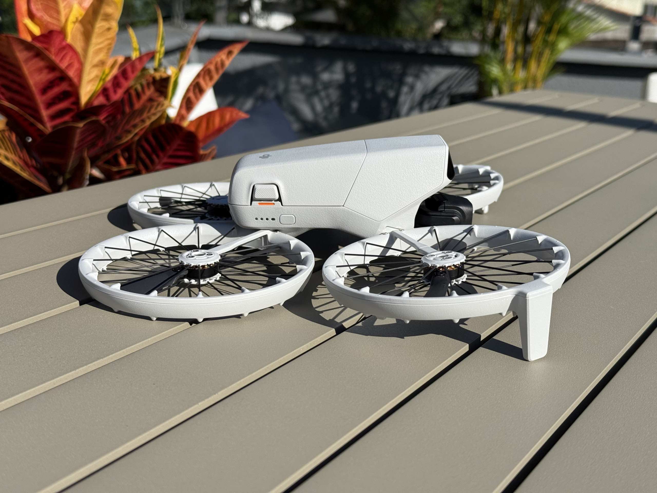 DJI Voltear