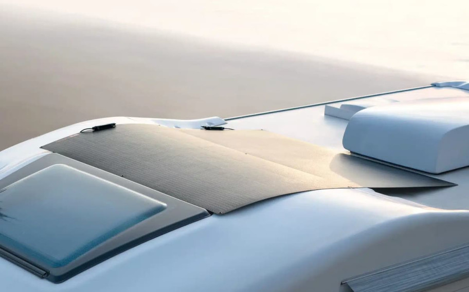 DJI lanza cargador solar para coche