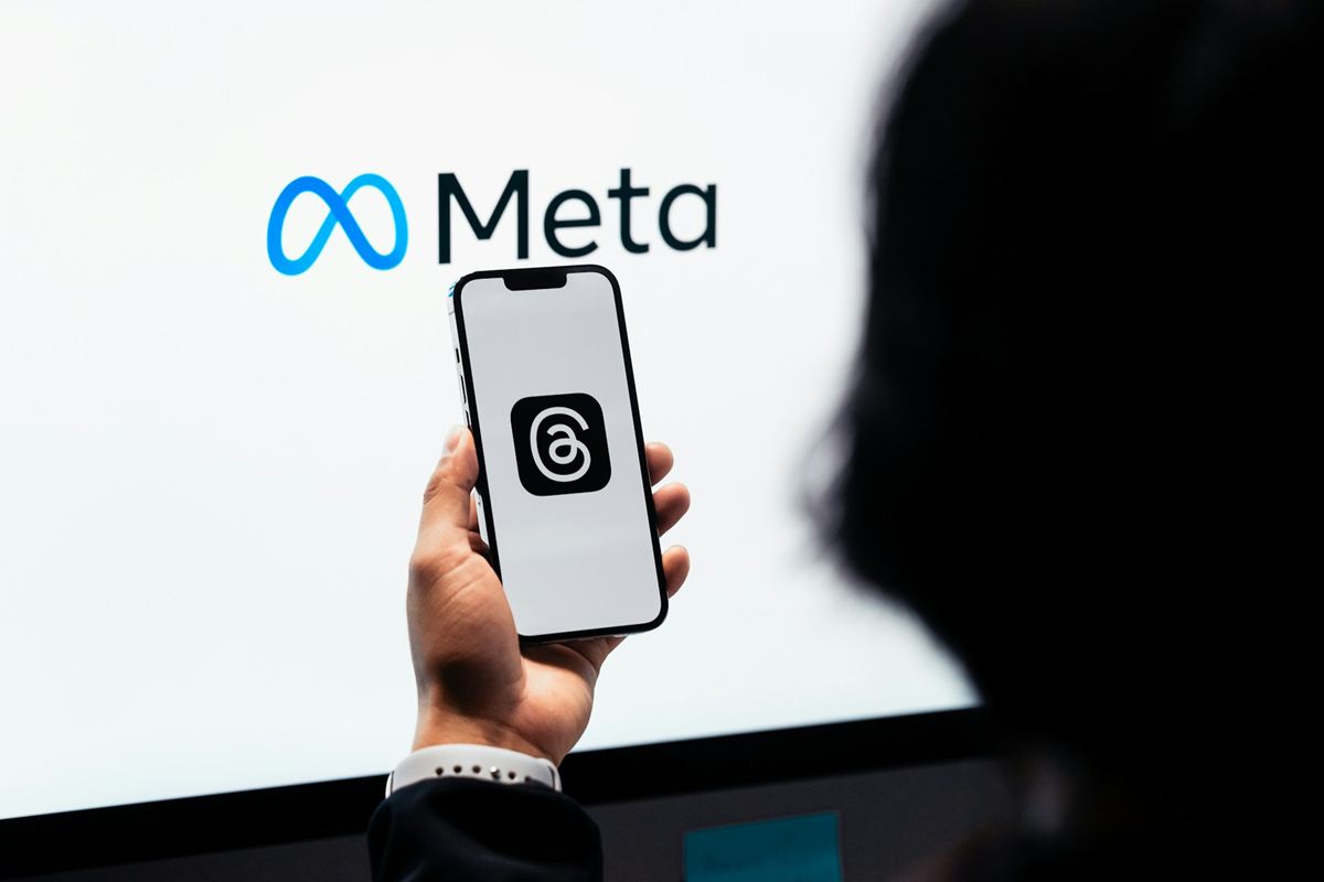 meta-detener-comprobar-noticias-falsas-trump-3
