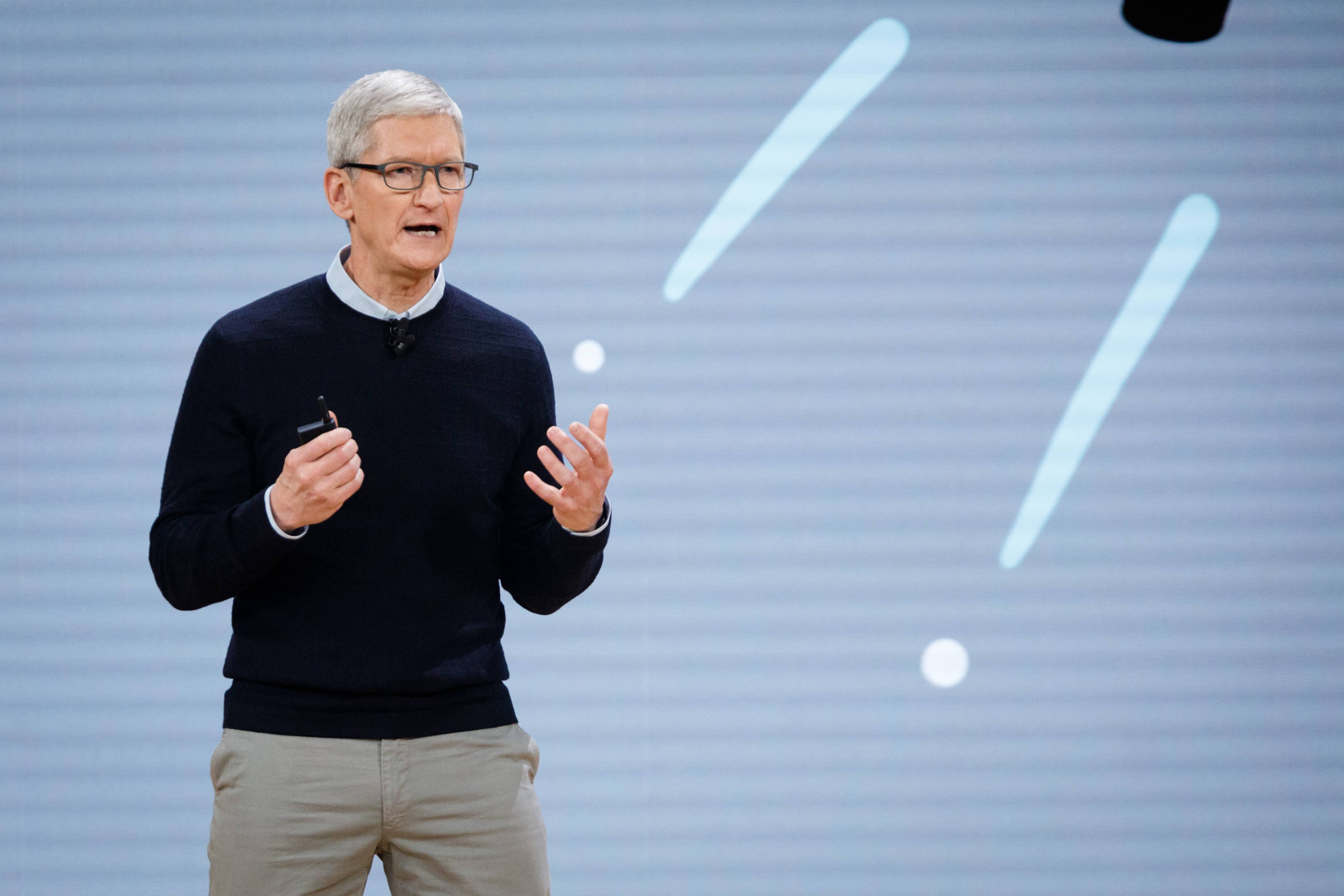 Tim Cook, CEO de Apple, Talking