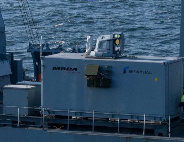 Descubre la potente arma láser capaz de destruir drones enemigos en tan solo unos minutos