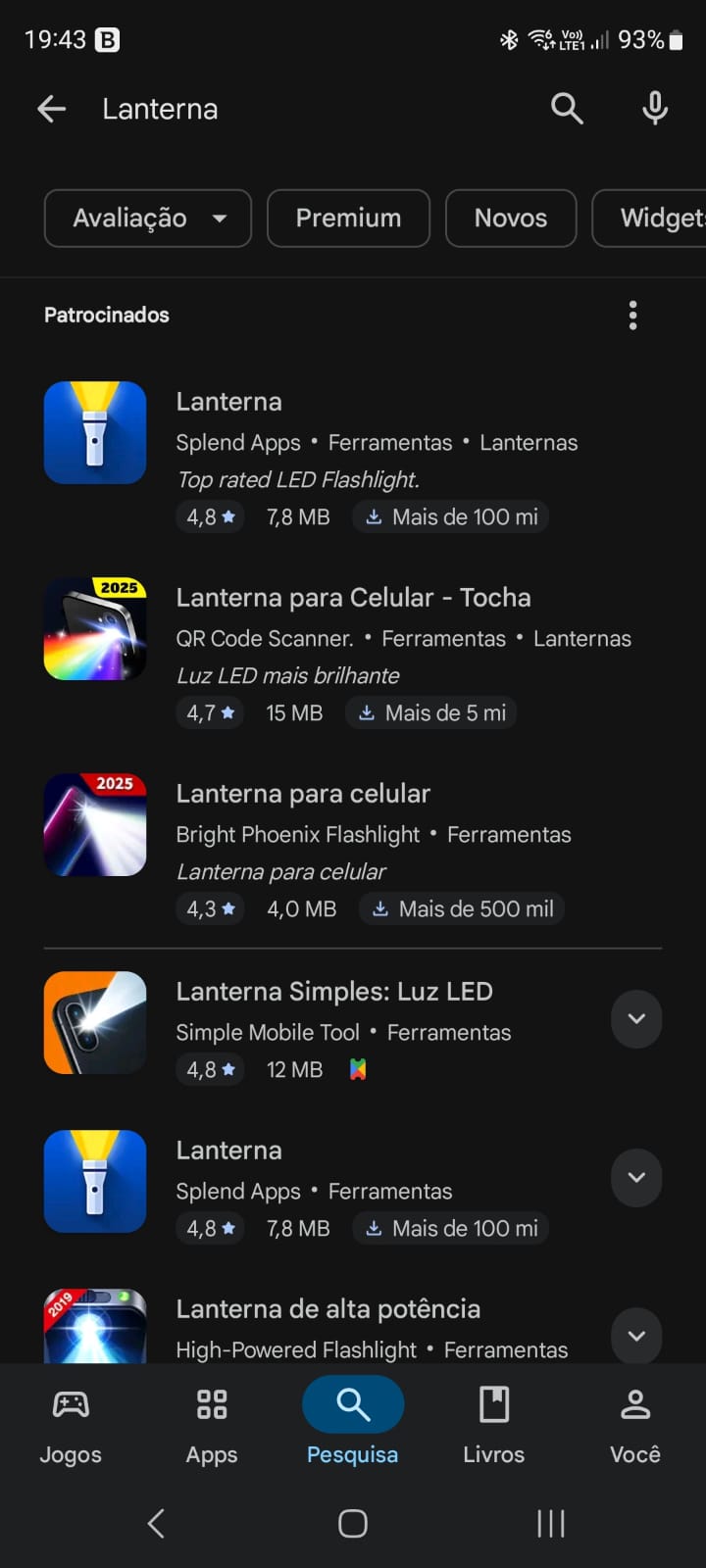 ¿Cómo encender la linterna del celular? 5 formas diferentes de iluminar
