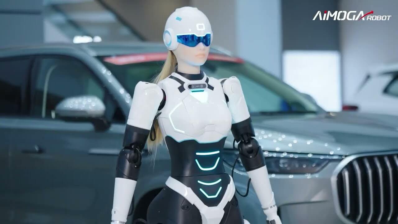 Los robots humanoides ya patrullan las calles de China
