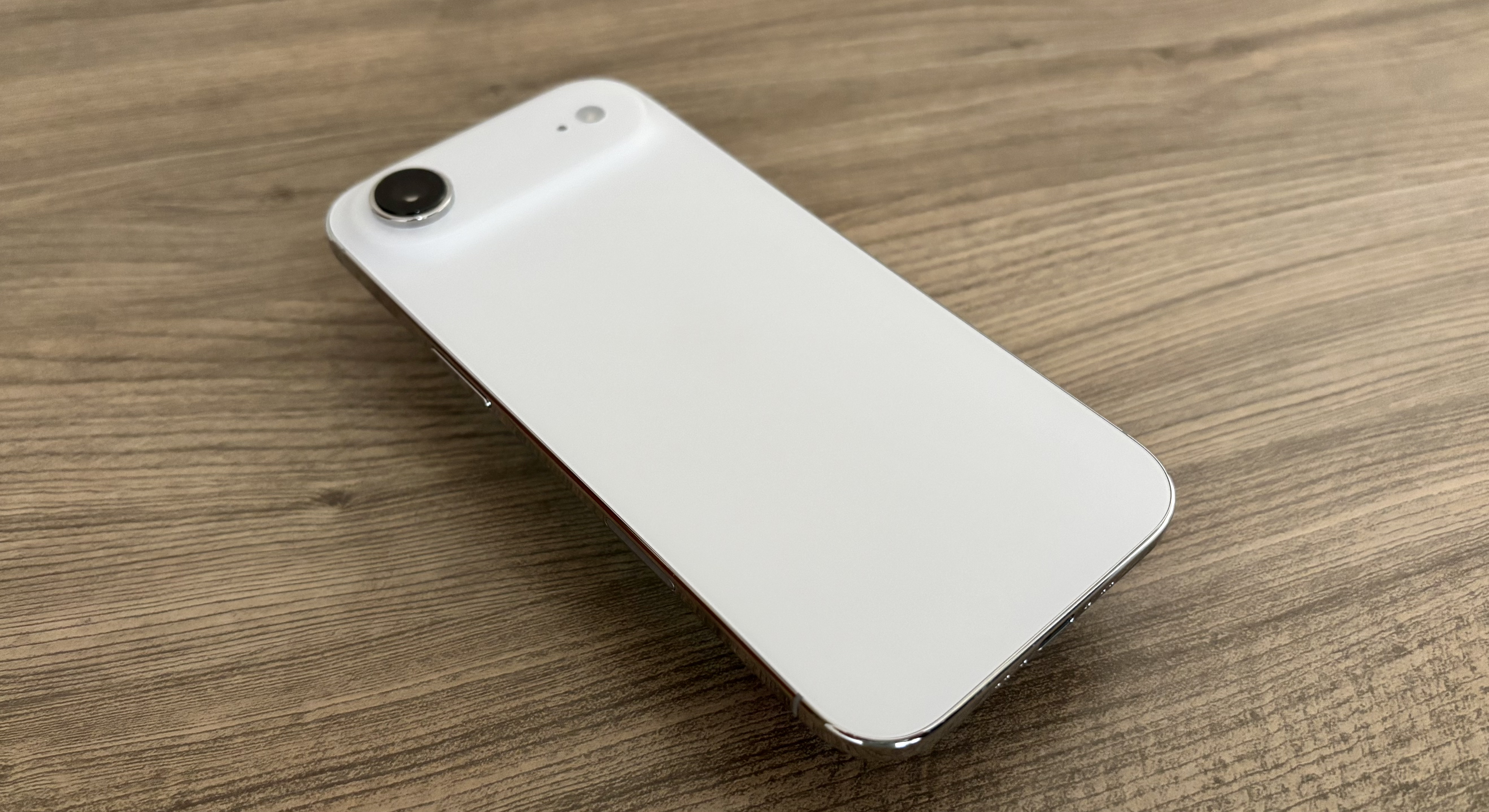 iPhone aire