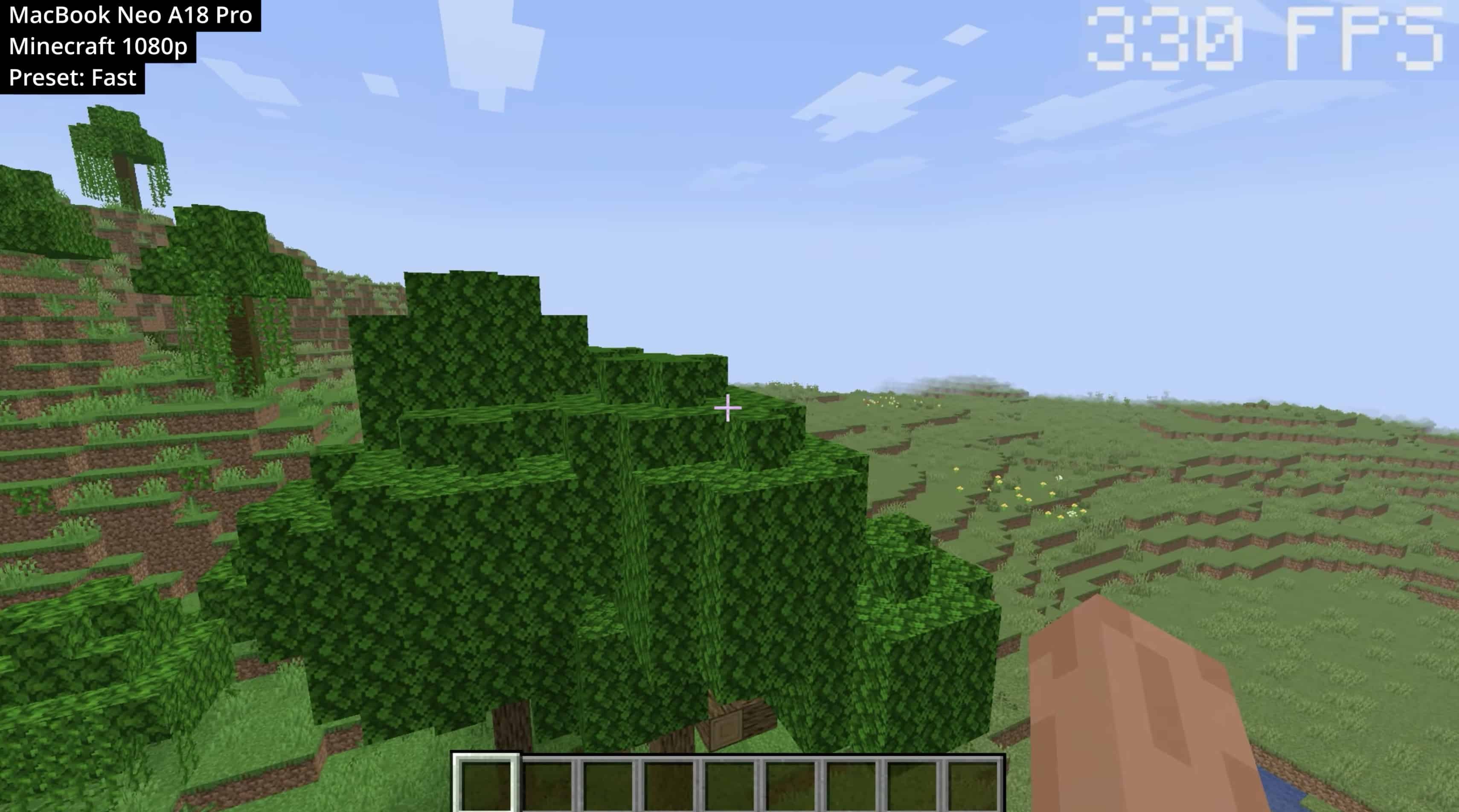 Minecraft: Edición Java ejecutándose en MacBook Neo