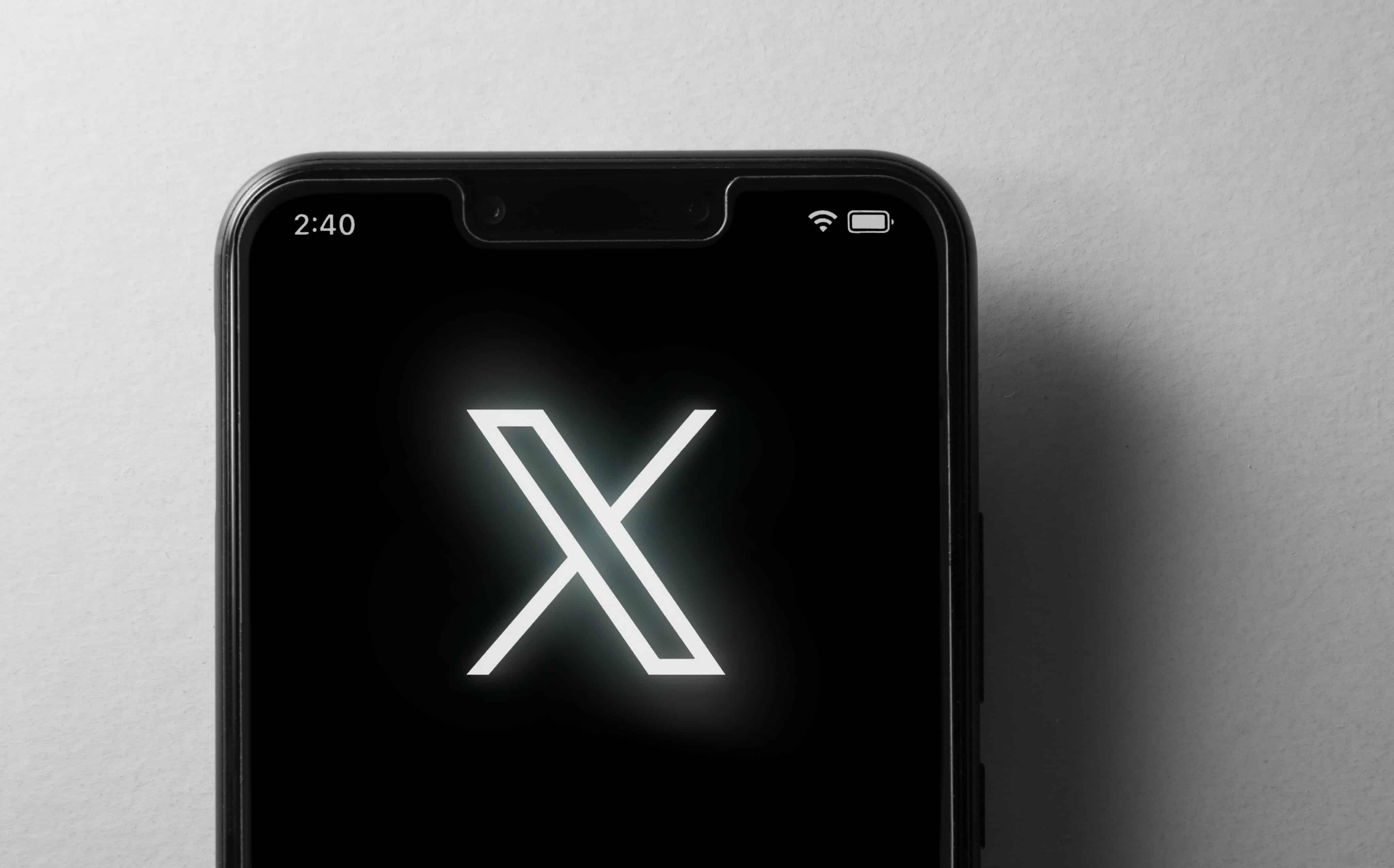 Icono X (anteriormente Twitter) en un iPhone