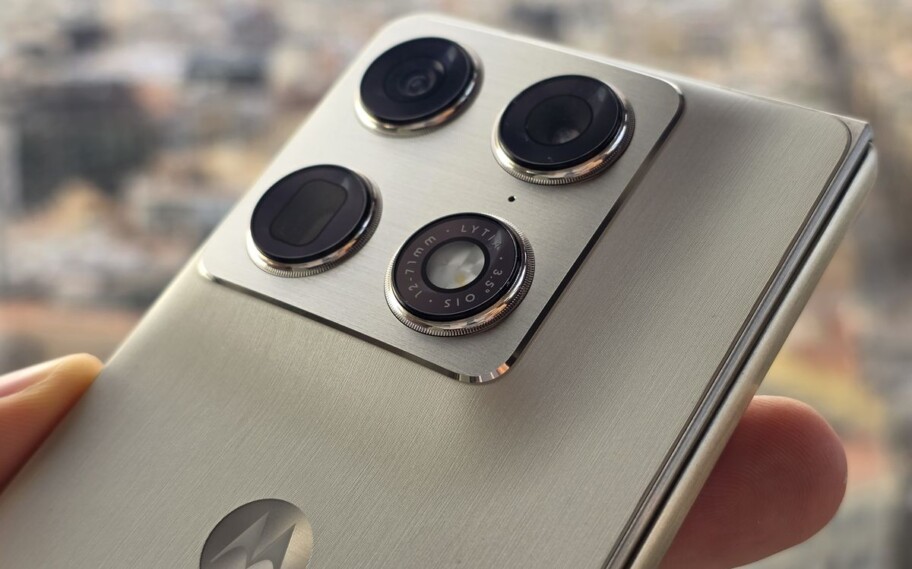 Motorola Razr Fold se lanza en el MWC con la mejor cámara entre los plegables, según DXOMark