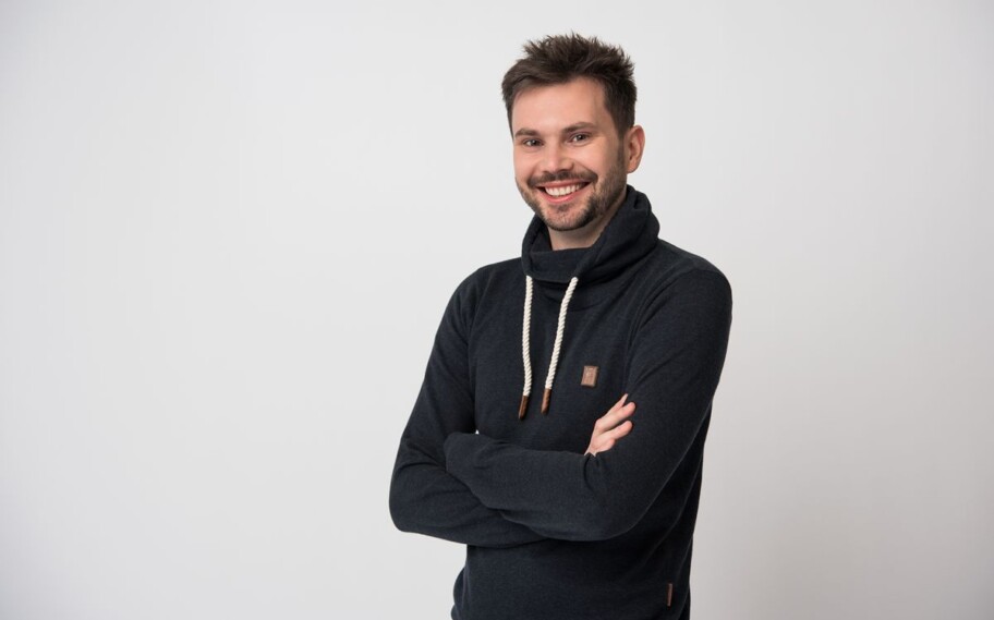 EXCLUSIVO | Entrevistamos al creador de Opera GX: el navegador gamer llega a Linux para "estrujar" Aprovecha al máximo tu hardware