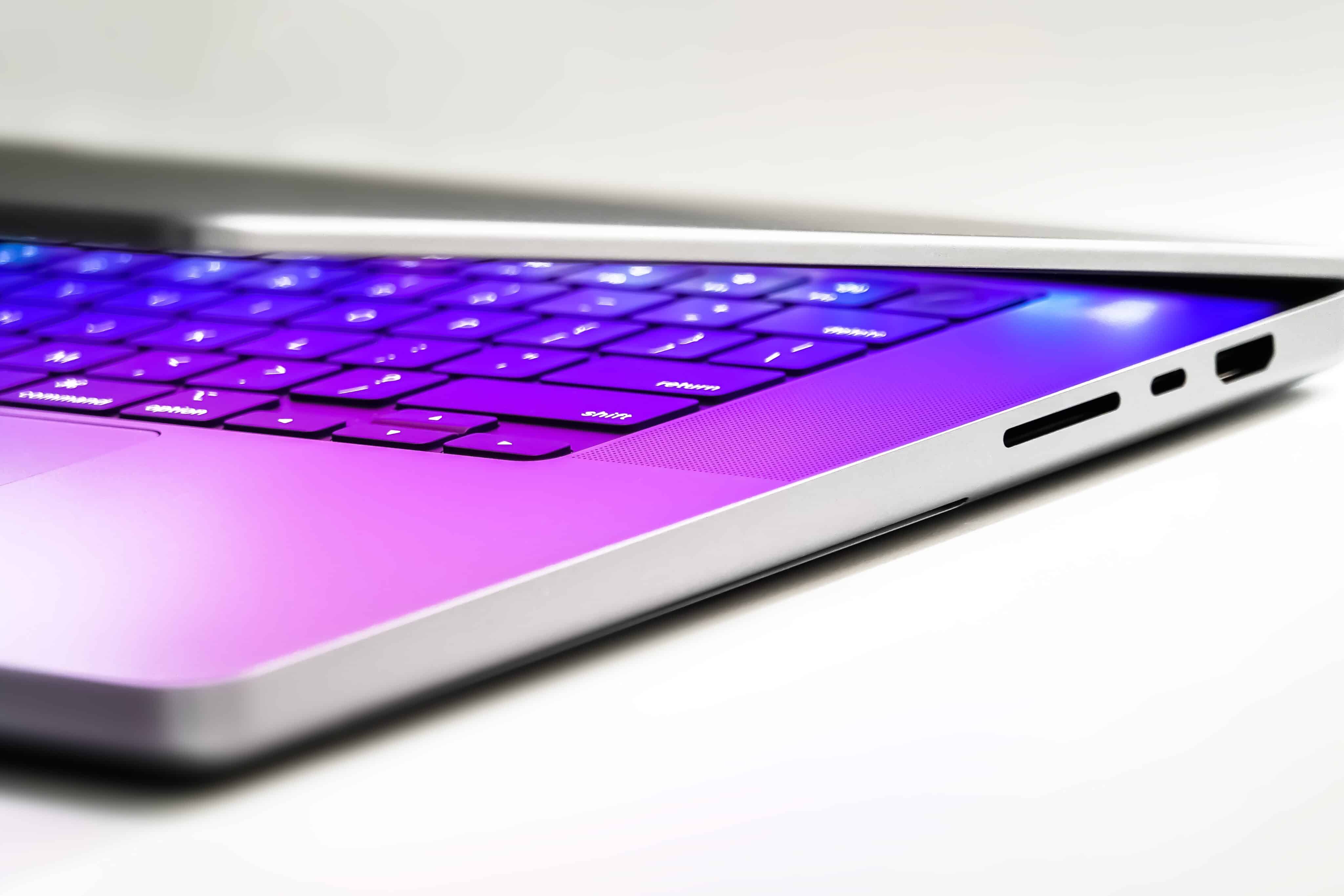 16 macbook pro" con chip M1 Max