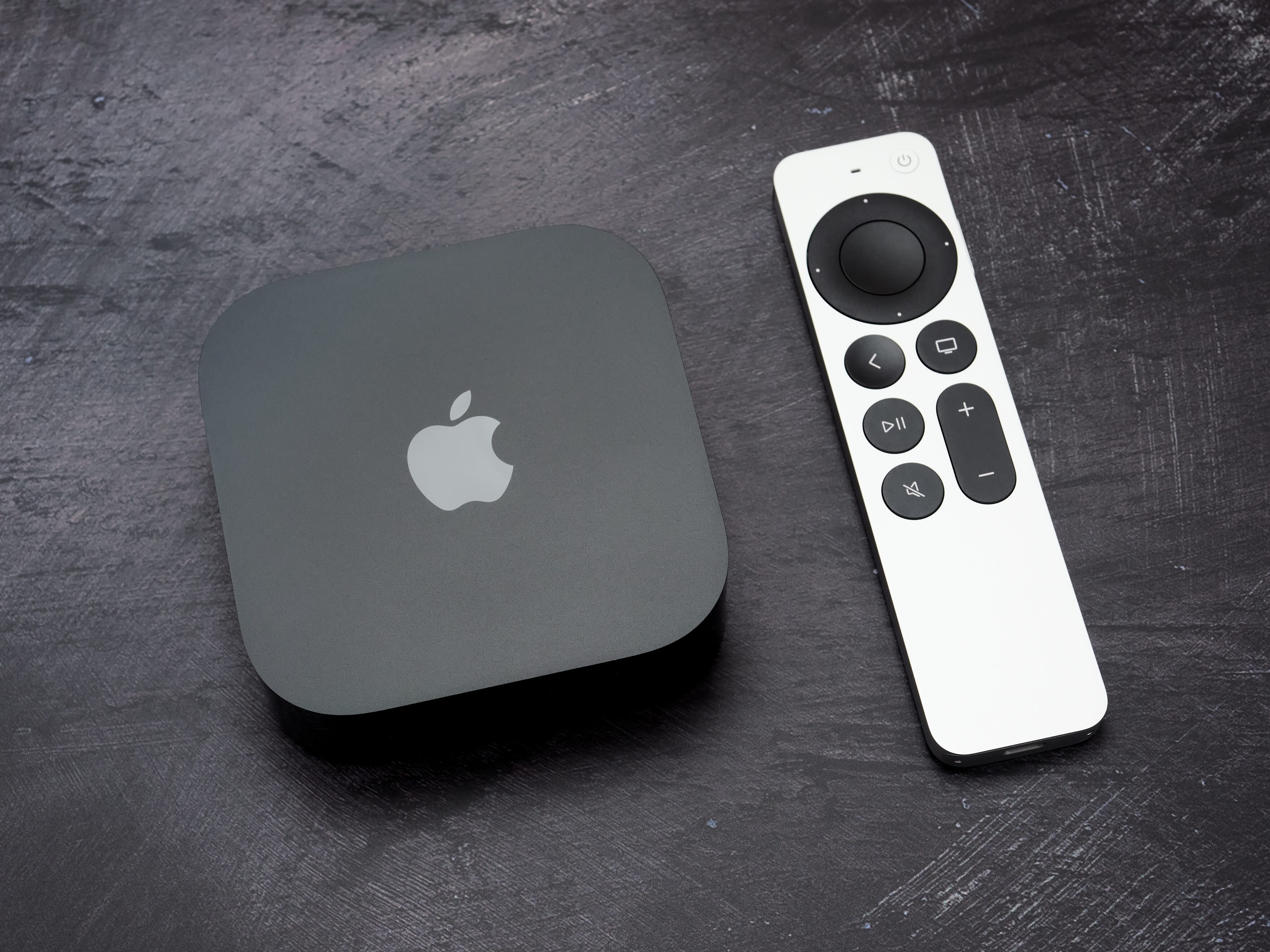 Apple TV 4K (tercera generación) y Siri Remote