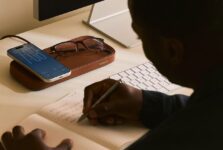 Twelve South lanza nueva versión de Valet, más compacta y accesible – MacMagazine